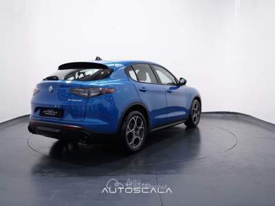 Alfa Romeo Stelvio 2.2 Turbodiesel 160 CV AT8 RWD Sprint Blu/Azzurro usata Pozzuoli