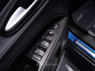 Alfa Romeo Stelvio 2.2 Turbodiesel 160 CV AT8 RWD Sprint Blu/Azzurro usata Pozzuoli