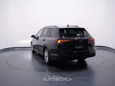 Volkswagen Golf Variant 1.5 TGI 130cv Metano Life Grigio usata Pozzuoli