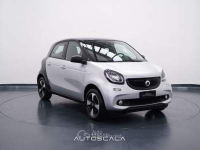 Smart ForFour 1.0 70cv GPL Passion #Navy #Led Nero usata Pozzuoli