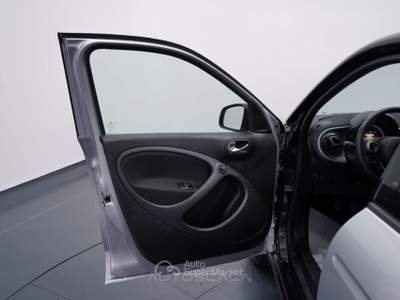 Smart ForFour 1.0 70cv GPL Passion #Navy #Led Nero usata Pozzuoli