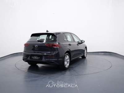 Volkswagen Golf 1.0 TSI 110cv EVO DSG Life Grigio usata Pozzuoli