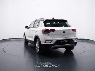 Volkswagen T-Roc 1.5 TSI 150cv ACT DSG Life Bianco usata Pozzuoli