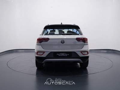 Volkswagen T-Roc 1.5 TSI 150cv ACT DSG Life Grigio usata Pozzuoli