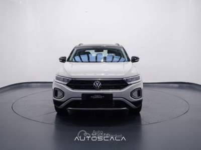 Volkswagen T-Roc 1.5 TSI 150cv ACT DSG Life Grigio usata Pozzuoli