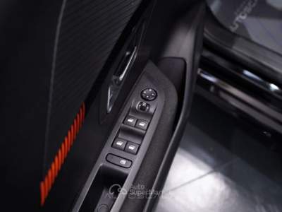 Peugeot 208 1.5 BlueHDi 100cv S&S 5 porte Active Pack Nero usata Pozzuoli
