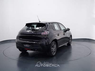Peugeot 208 1.5 BlueHDi 100cv S&S 5 porte Active Pack Nero usata Pozzuoli