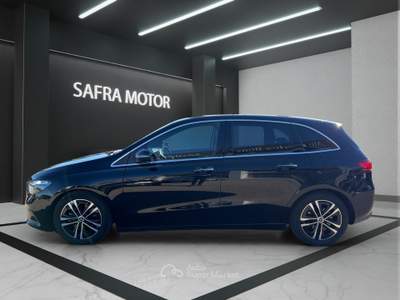Mercedes-Benz Classe B B 180 d Automatic Progressive Advanced Nero usata Rende