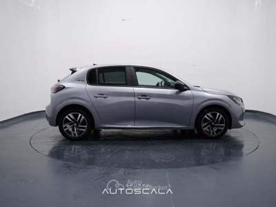 Peugeot 208 1.2 PureTech 75cv S&S 5 porte Style Grigio usata Pozzuoli