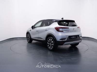 Renault Captur 1.0 TCe 90cv GPL Techno Grigio usata Pozzuoli