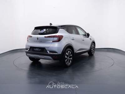 Renault Captur 1.0 TCe 90cv GPL Techno Grigio usata Pozzuoli