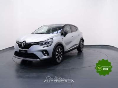 Renault Captur 1.0 TCe 90cv GPL Techno Grigio usata Pozzuoli