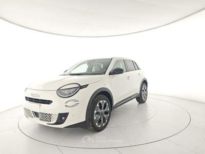 Fiat 600 Hybrid 110 CV DCT MHEV La Prima Bianco usata Capua