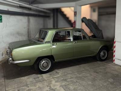 Alfa Romeo Spider 1750 anno 1970 **RESTAURATA** Verde usata Bari
