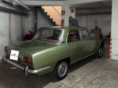 Alfa Romeo Spider 1750 anno 1970 **RESTAURATA** Verde usata Bari
