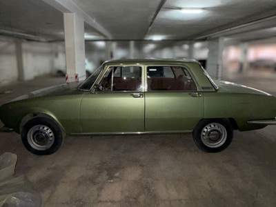 Alfa Romeo Spider 1750 anno 1970 **RESTAURATA** Verde usata Bari