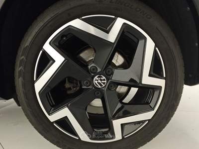 Volkswagen Tiguan 2.0 TDI 150 CV DSG R-Line Argento usata Capua