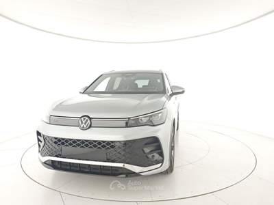 Volkswagen Tiguan 2.0 TDI 150 CV DSG R-Line Argento usata Capua
