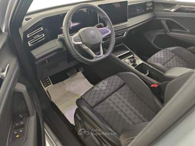 Volkswagen Tiguan 2.0 TDI 150 CV DSG R-Line Argento usata Capua