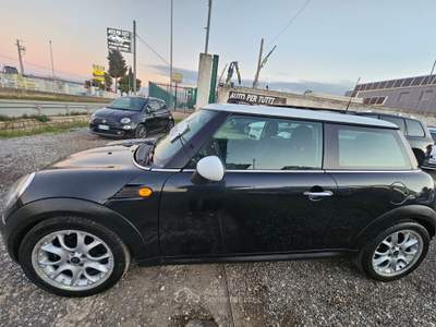 MINI 1.5 Cooper D Hype 5 1.6 16V Cooper Tetto Apribile Full Nero usata Andria
