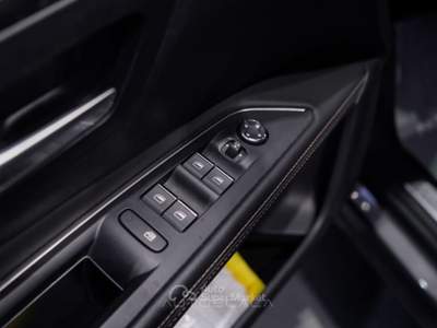 Peugeot 5008 PureTech Turbo 130 S&S EAT8 GT Grigio usata Pozzuoli