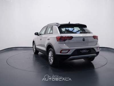 Volkswagen T-Roc 1.5 TSI 150cv ACT DSG Life Grigio usata Pozzuoli