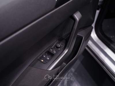 Volkswagen Taigo 1.0 TSI 110cv Life Argento usata Pozzuoli