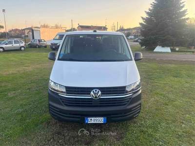 Volkswagen Caravelle T6.1 2.0 TDI 110CV PC Trendline Bianco usata COMACCHIO