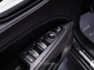 Alfa Romeo Stelvio 2.2 Turbodiesel 160 CV AT8 RWD Sprint Nero usata Pozzuoli