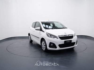 Peugeot 108 1.0 VTi 72cv 5 porte Active Bianco usata Pozzuoli