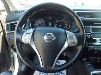 Nissan Qashqai Tekna Bianco usata Marconia di Pisticci
