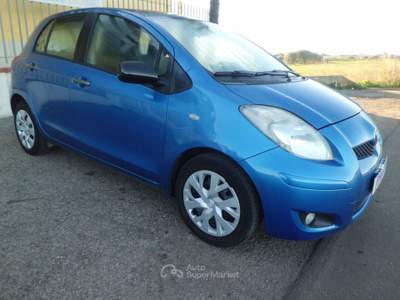 Toyota Yaris 5 porte Sol Blu/Azzurro usata Marconia di Pisticci