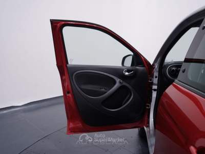 Smart ForFour 1.0 70cv Twinamic Passion Rosso usata Pozzuoli