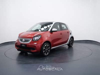 Smart ForFour 1.0 70cv Twinamic Passion Rosso usata Pozzuoli
