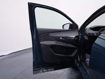Peugeot 3008 1.2 PureTech Turbo 130cv S&S Allure Pack Blu/Azzurro usata Pozzuoli