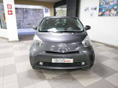 Toyota iQ 1.0 Autom. Grigio usata Firenze