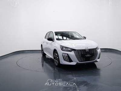 Peugeot 208 1.2 PureTech 100cv S&S 5 porte Allure Bianco usata Pozzuoli