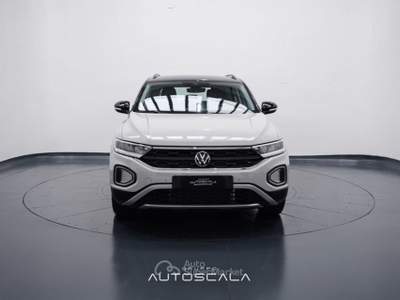 Volkswagen T-Roc 2.0 TDI SCR 150cv DSG Life Grigio usata Pozzuoli