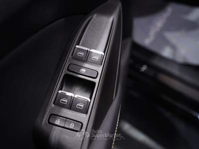 Sportequipe 7 Sportequipe 8 GT 1.6 T-GDI 186cv DCT Nero usata Pozzuoli
