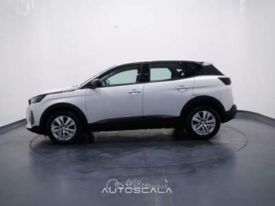 Peugeot 3008 1.2 PureTech Turbo 130cv S&S Active Pack Bianco usata Pozzuoli