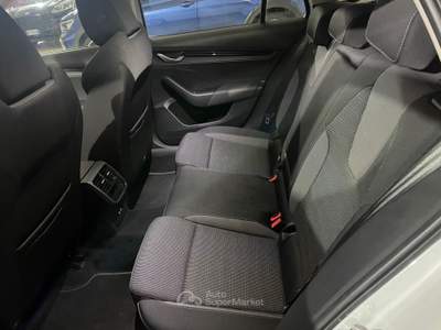 Skoda Octavia DSG Wagon Selection Bianco usata Gozzano