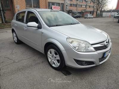 Opel Astra OK NEOPATENTATI, SOLO 65.OOOKM, SPIA MOTORE ACCESA Grigio usata Reggio nell'Emilia