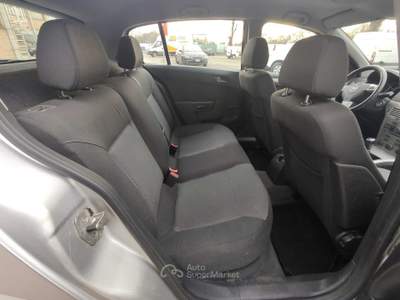 Opel Astra OK NEOPATENTATI, SOLO 65.OOOKM, SPIA MOTORE ACCESA Grigio usata Reggio nell'Emilia