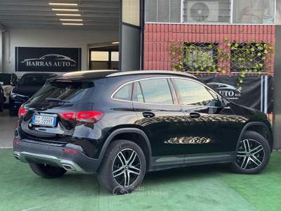 Mercedes-Benz GLA Automatic 4Matic Premium Nero usata Fontanella