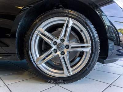 Audi A4 Avant IBRIDO 35 TDI/163 CV Stronic S-line Nero usata Besozzo