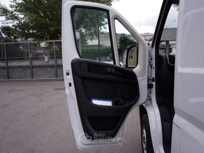 Fiat Ducato 33 2.2 Mjt 140CV L2 H2 MH2 Furgone Bianco usata Pozzuoli