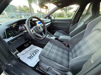 Volkswagen Golf VIII 2.0GTD 200CV DSG NAVI LED Grigio usata Mesagne