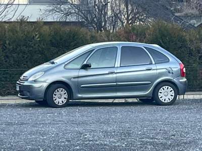 Citroen Xsara Xsara Picasso Picasso 1.6 Classique Pack usata Villa di Tirano