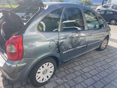 Citroen Xsara Xsara Picasso Picasso 1.6 Classique Pack usata Villa di Tirano
