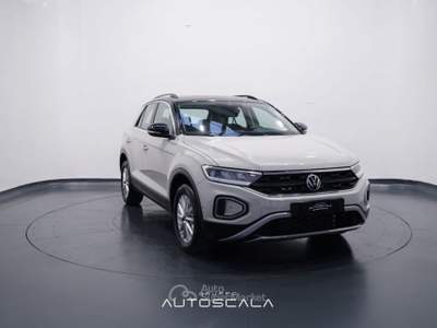 Volkswagen T-Roc 1.5 TSI 150cv ACT DSG Life Grigio usata Pozzuoli